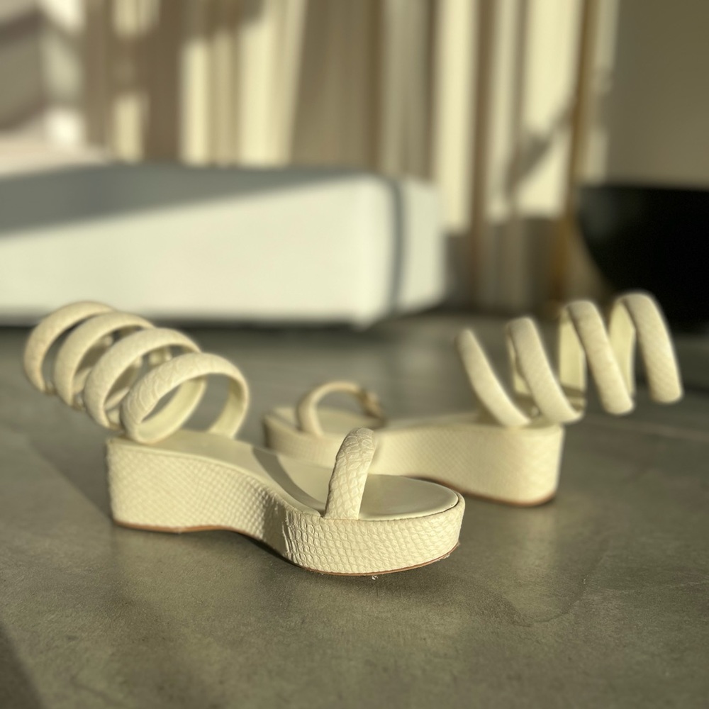 CULT GAIA SNAKE EMBOSSED PLATFORM SANDALS- 7.5- lightly worn
